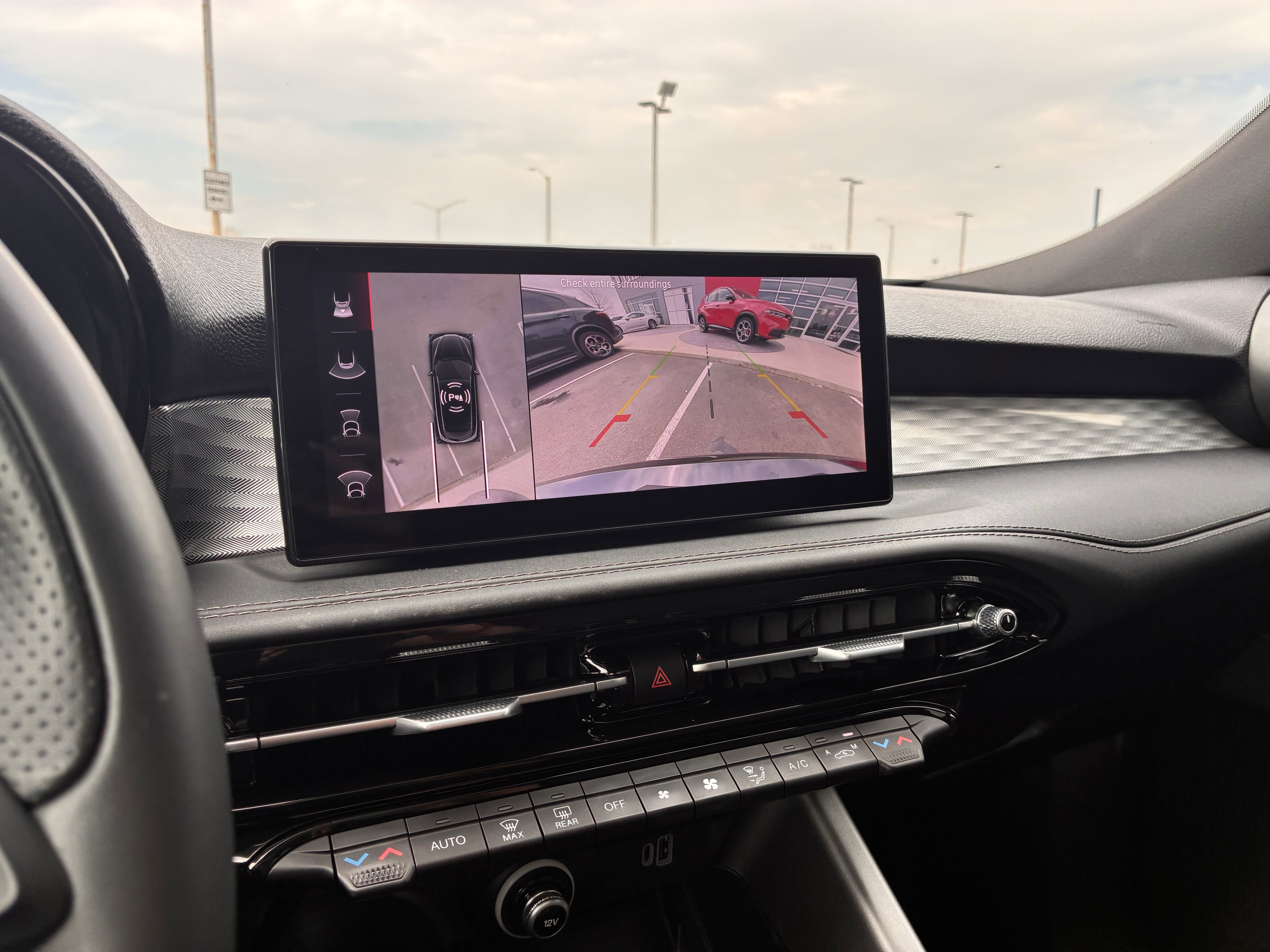 Used 2024 Alfa Romeo Tonale Ti image 18