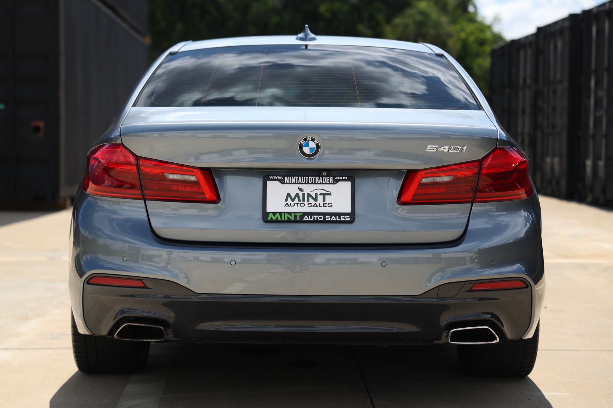 Used 2018 BMW 540i RWD image 11