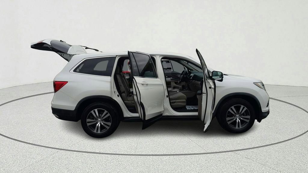 Used 2018 Honda Pilot EX image 14