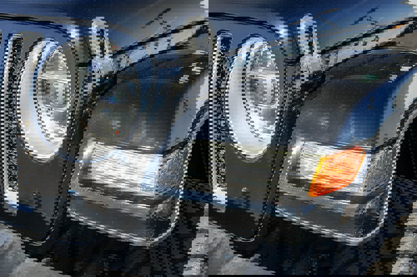 Used 2022 Jeep Wrangler Unlimited Sahara w/ Cold Weather Group image 8