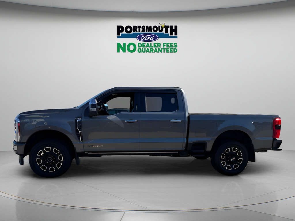 Used 2024 Ford F350 Platinum AWD/4WD image 2