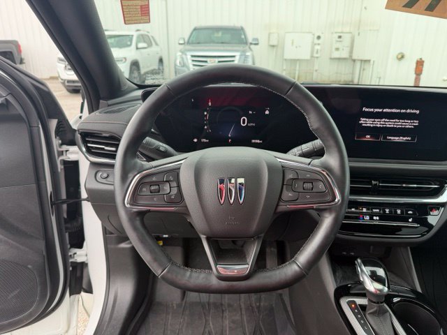 Used 2025 Buick Envista Avenir FWD image 17