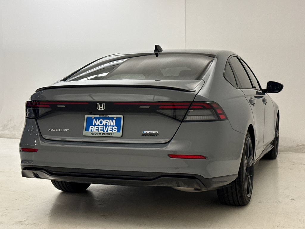 Used 2025 Honda Accord Sport image 9