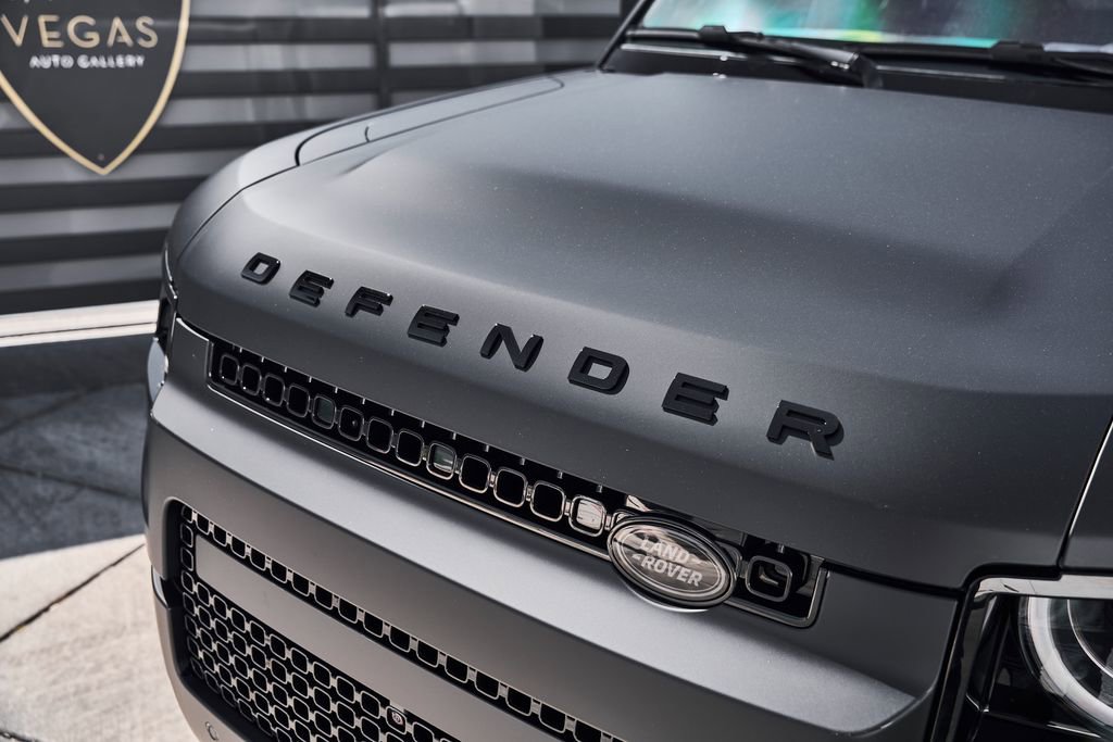 Used 2026 Land Rover Defender 110 AWD/4WD image 7