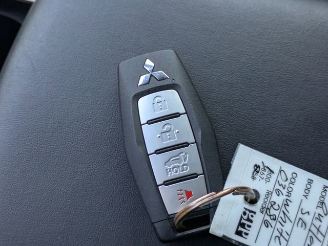 Used 2024 Mitsubishi Outlander SE image 35