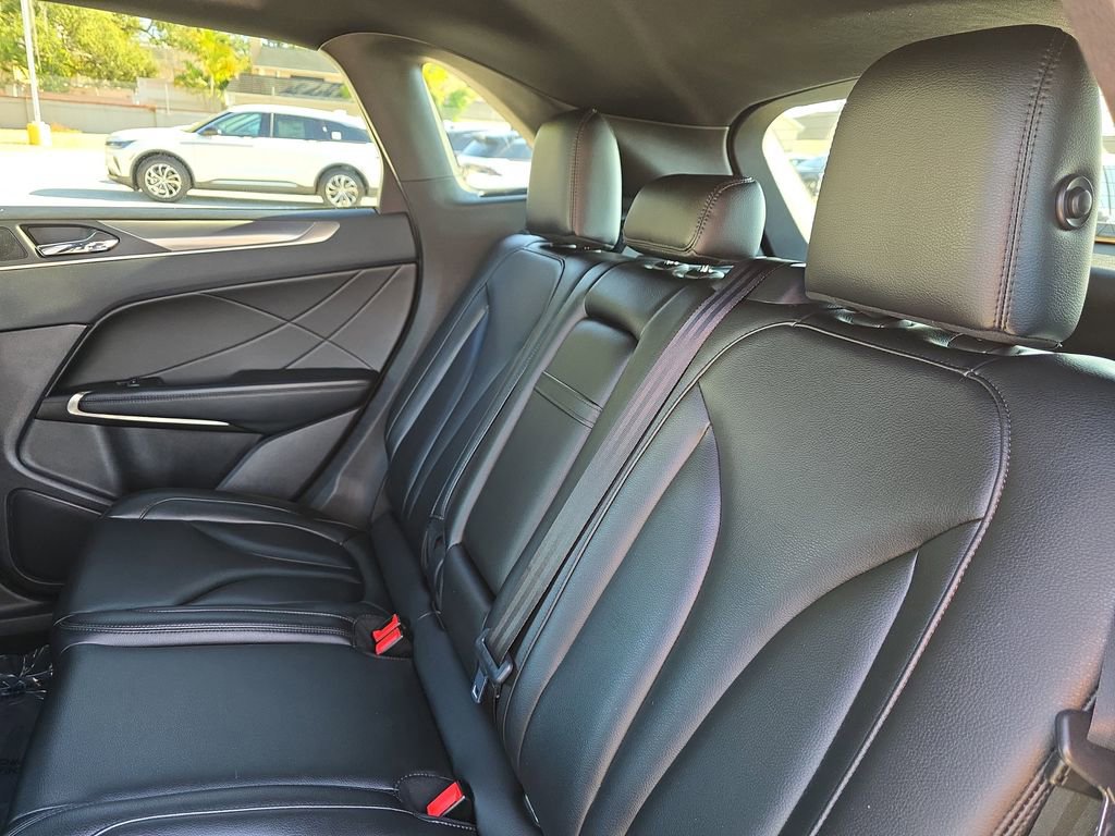 Used 2019 Lincoln MKC Premiere image 13