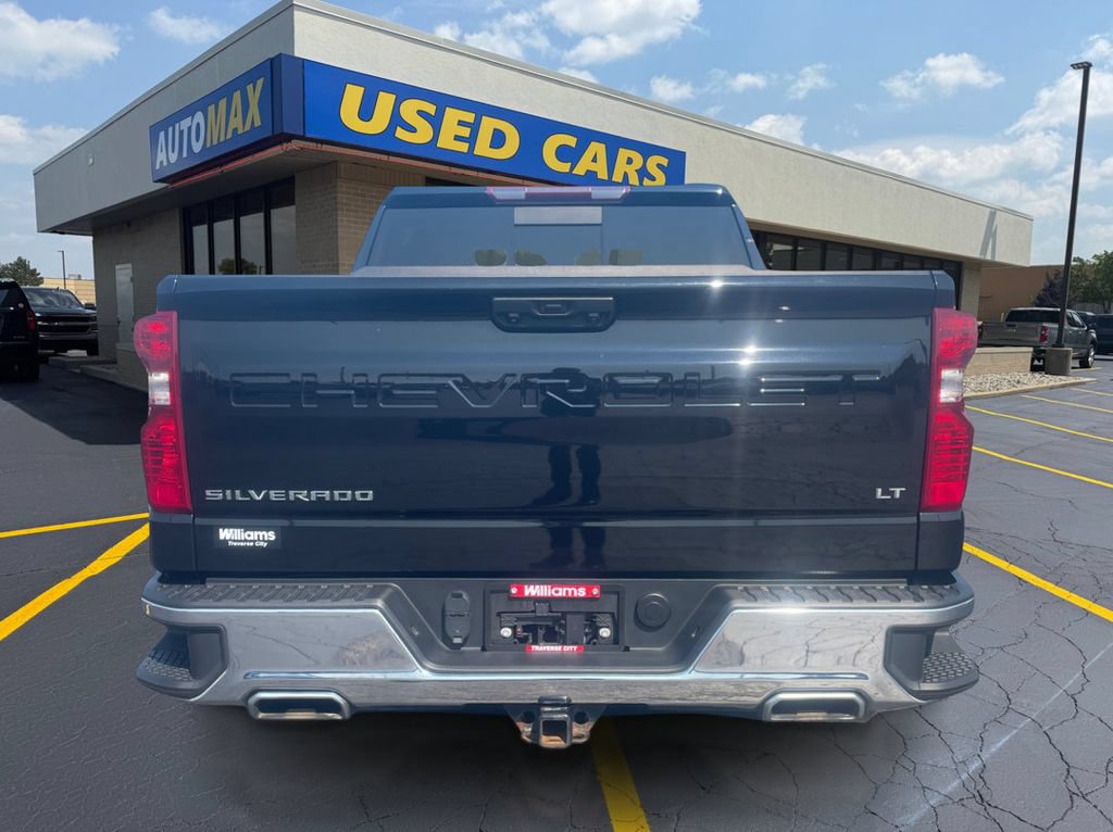 Used 2023 Chevrolet Silverado 1500 LT AWD/4WD image 6