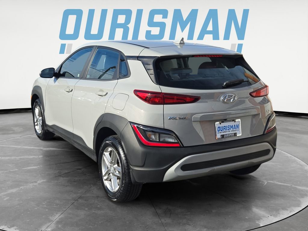 Used 2023 Hyundai Kona SE w/ Cargo Package image 4