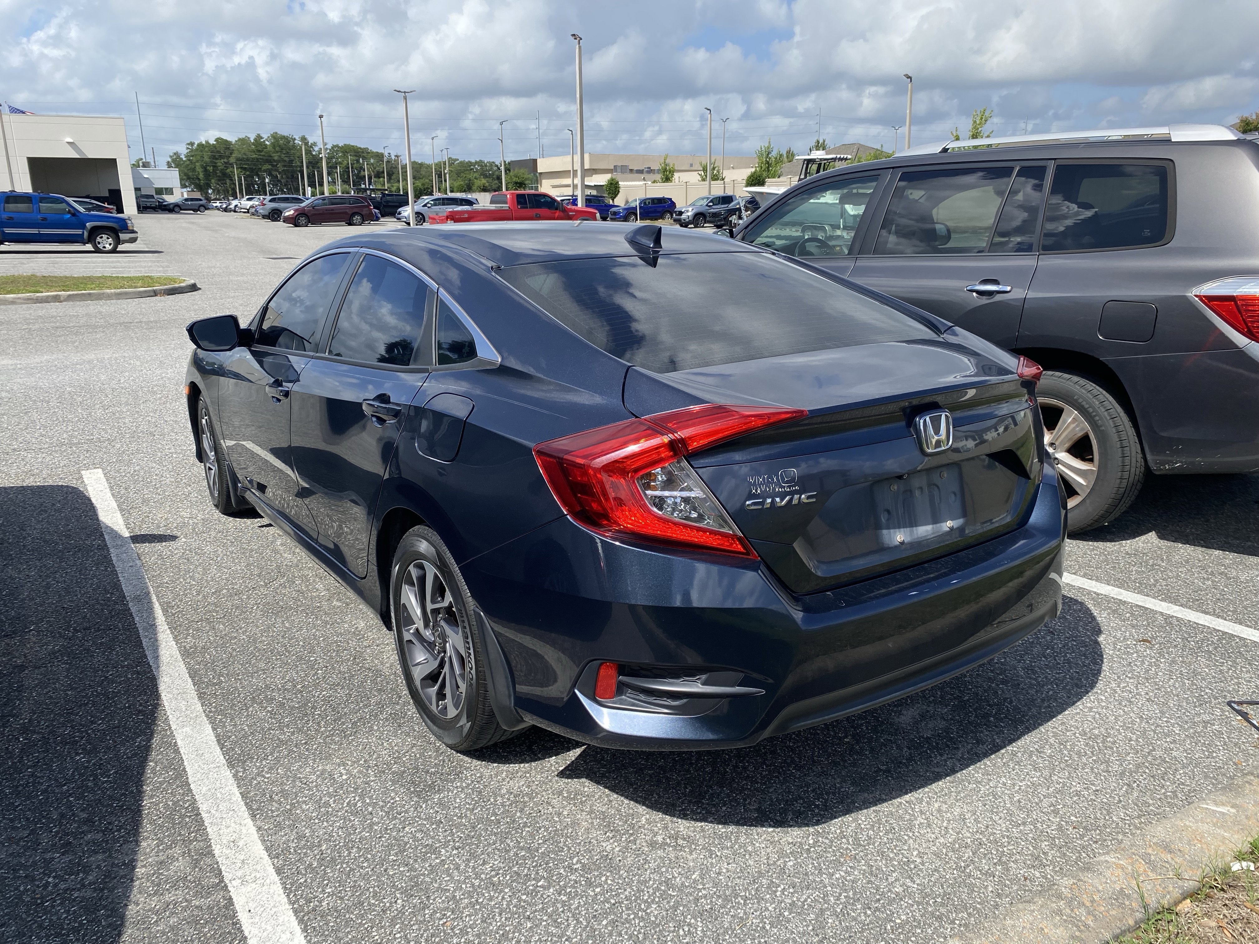 Used 2018 Honda Civic EX image 10