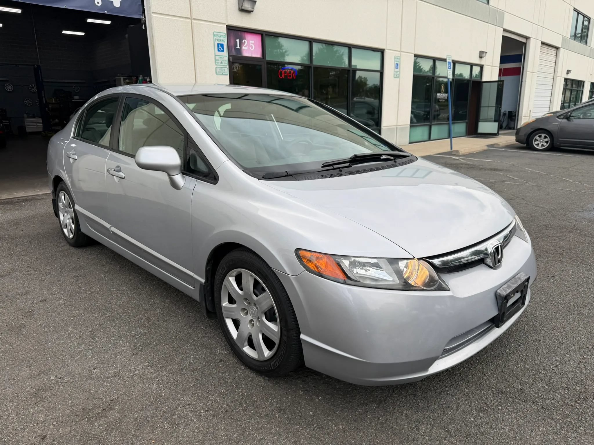 Used 2007 Honda Civic LX image 8