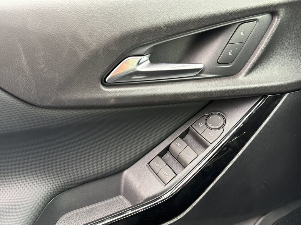 New 2027 Chevrolet Equinox LT w/ Safety and Technology Package AWD/4WD image 11