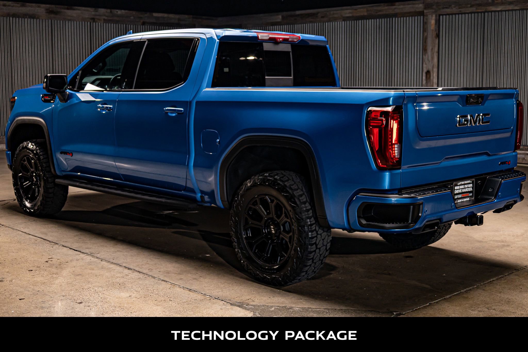 Used 2024 GMC Sierra 1500 AT4 w/ Technology Package image 6