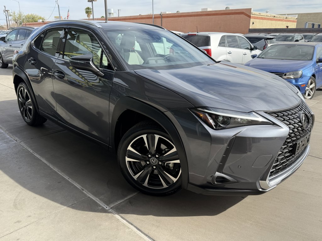 Used 2024 Lexus UX 250h FWD image 6