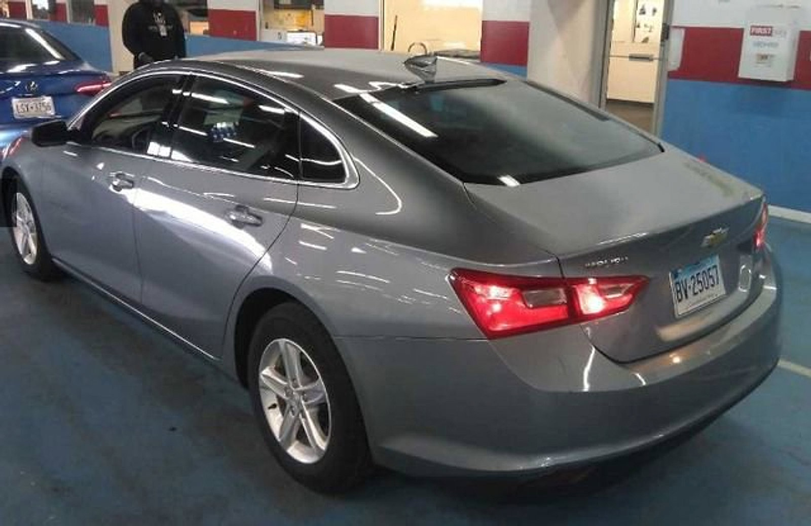 Used 2023 Chevrolet Malibu LT FWD image 11
