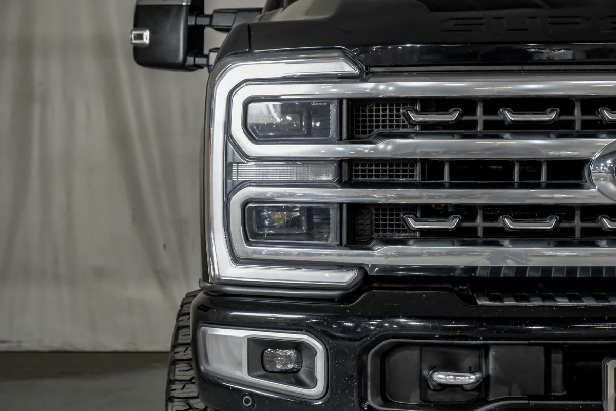 Used 2023 Ford F350 Platinum AWD/4WD image 42