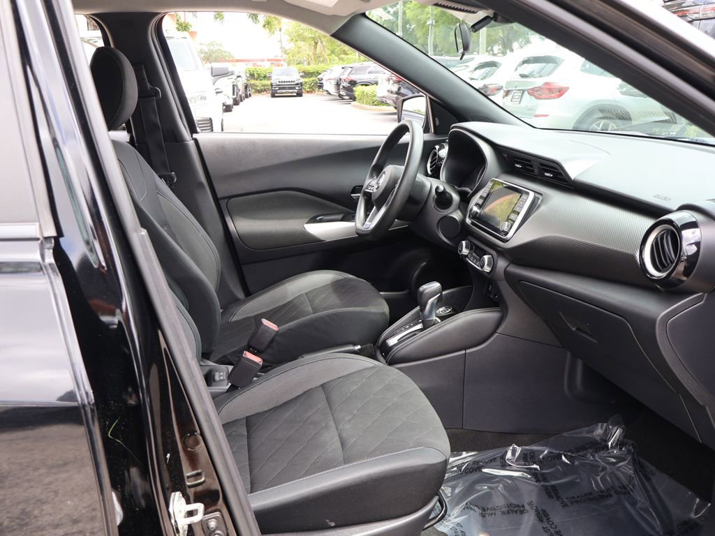 Used 2020 Nissan Kicks SV FWD image 27