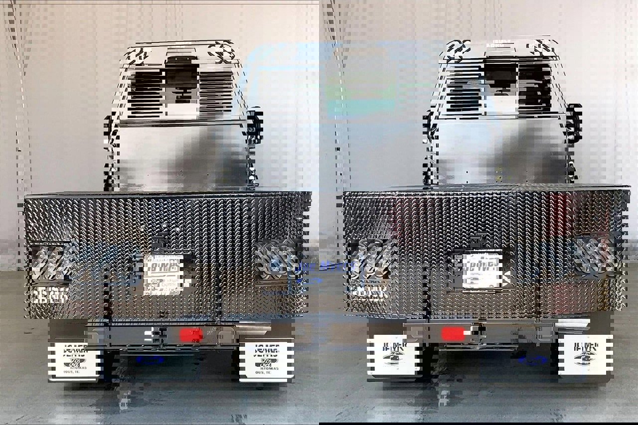 Used 2025 Ford F350 XL image 3