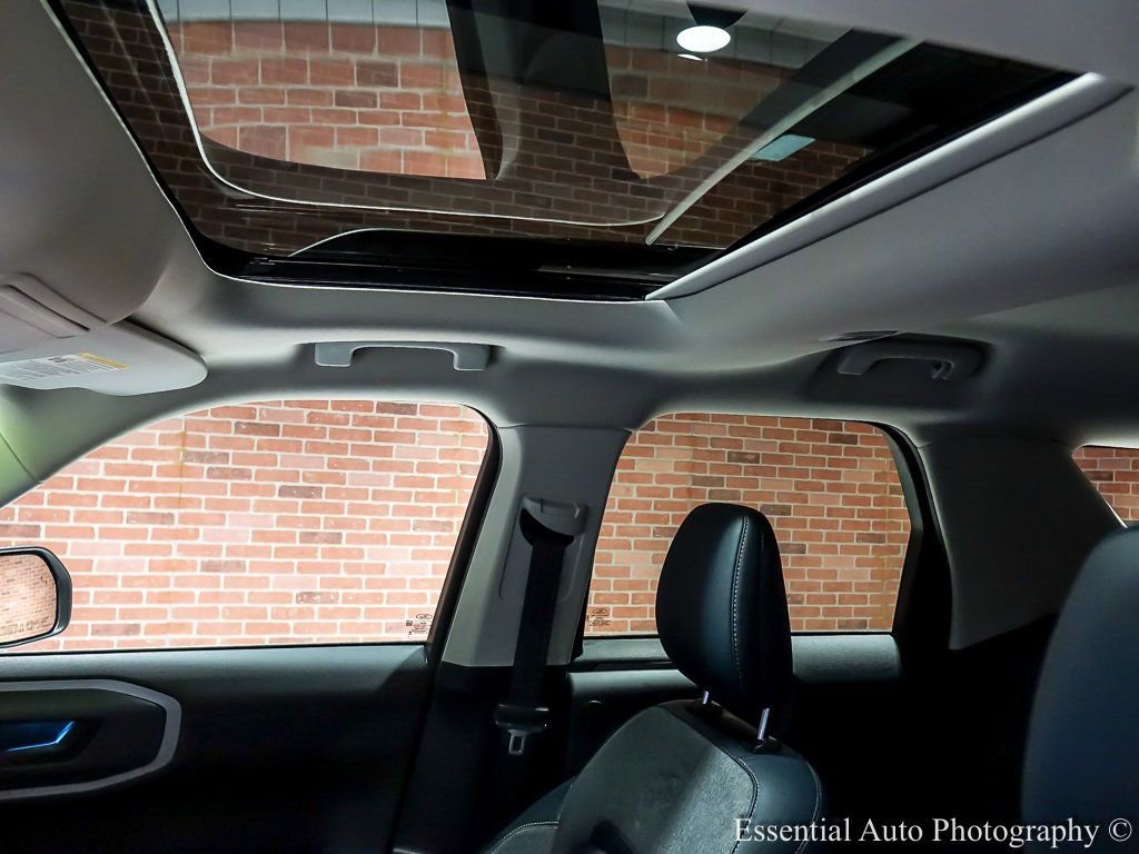 Used 2024 Ford Bronco Sport Outer Banks w/ Tech Package image 16