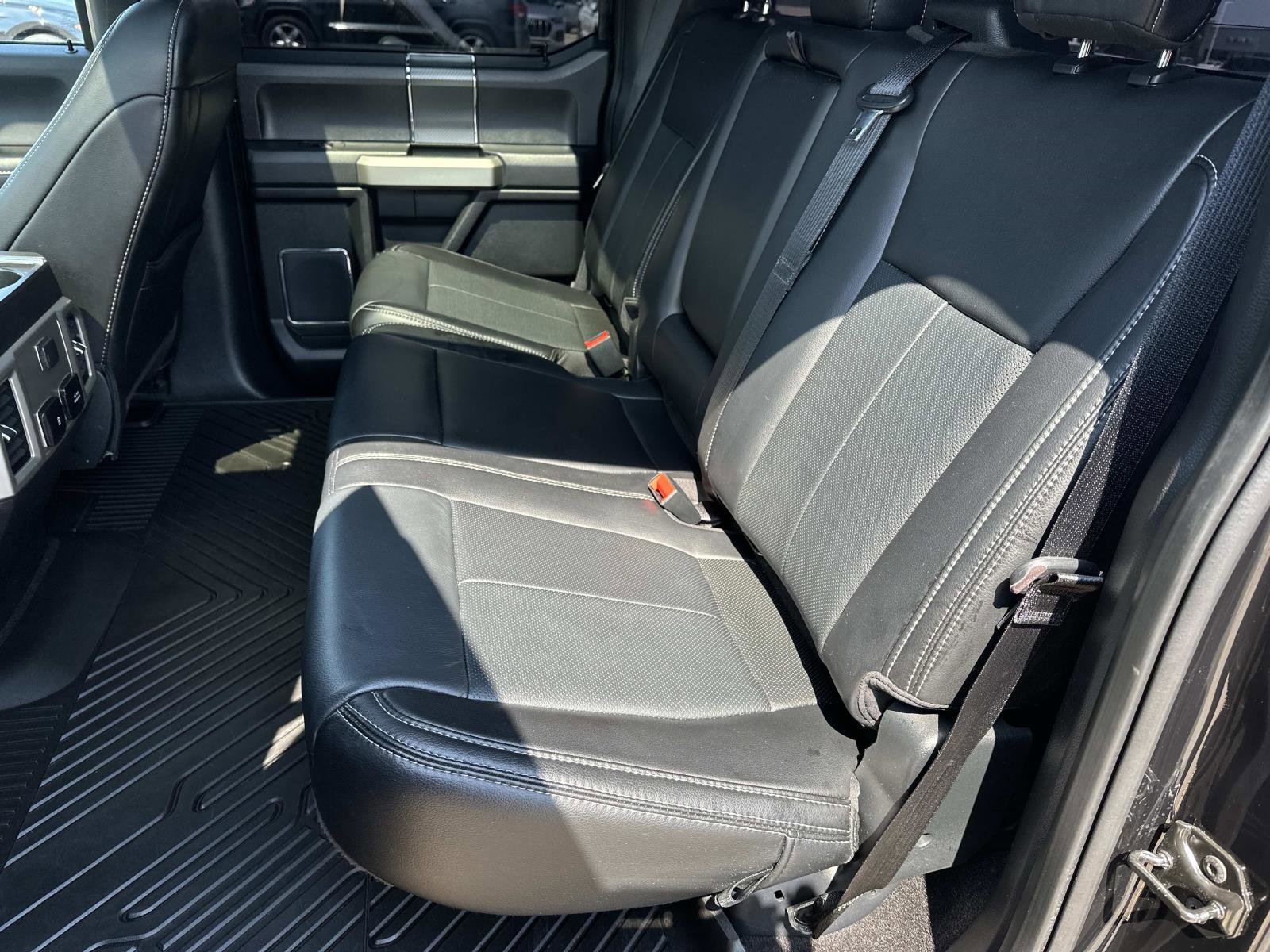 Used 2020 Ford F150 Lariat image 12