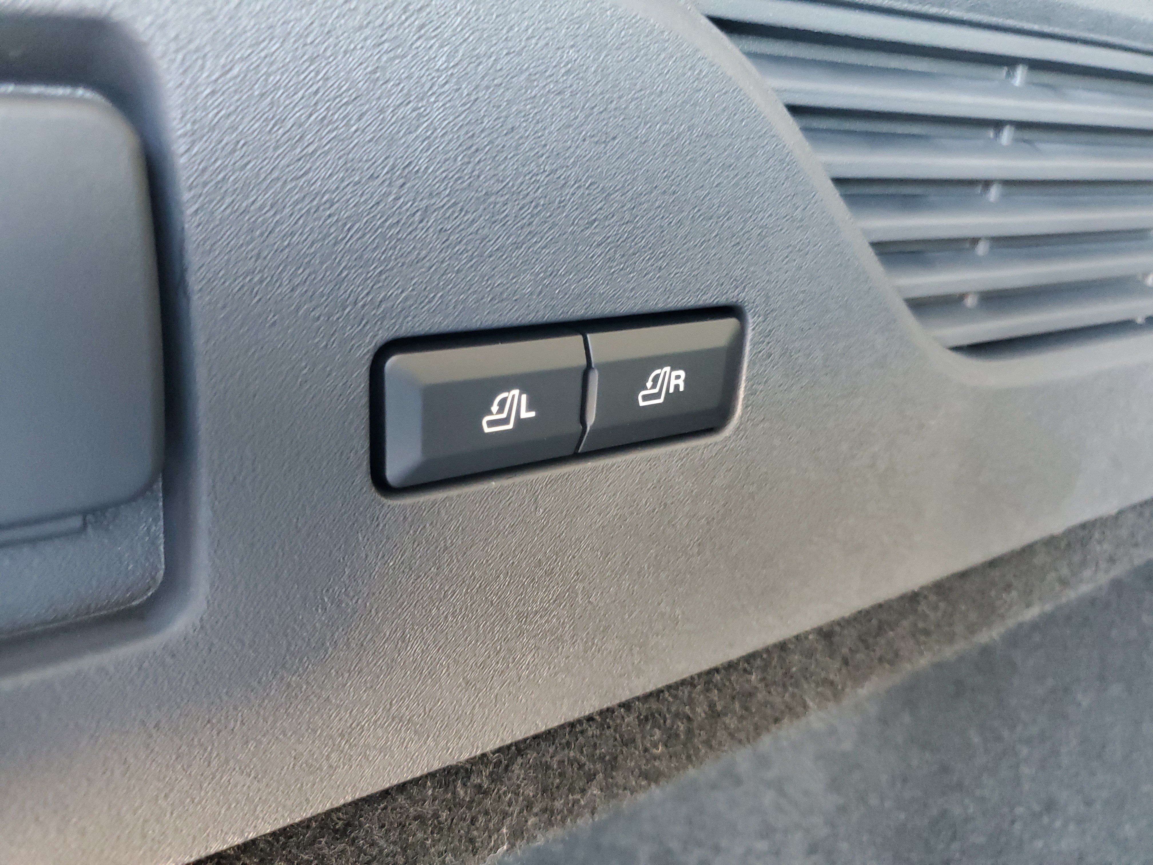 New 2026 Lincoln Nautilus Premier AWD/4WD image 32