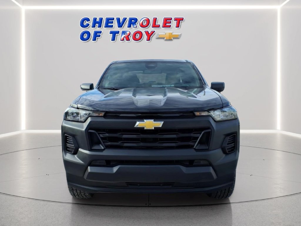 Used 2025 Chevrolet Colorado W/T w/ WT Custom Package RWD image 2
