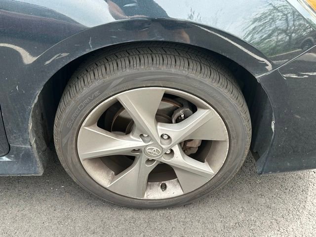 Used 2014 Toyota Camry SE FWD image 13