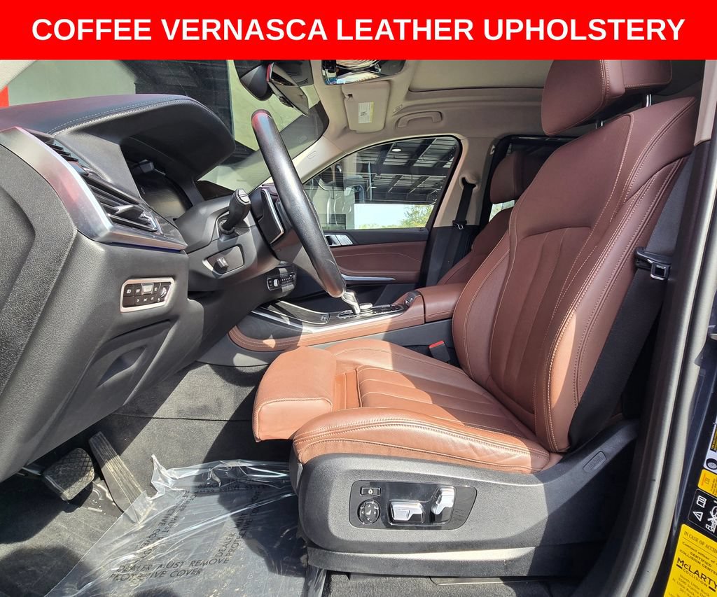 Used 2022 BMW X7 xDrive40i w/ Premium Package AWD/4WD image 2