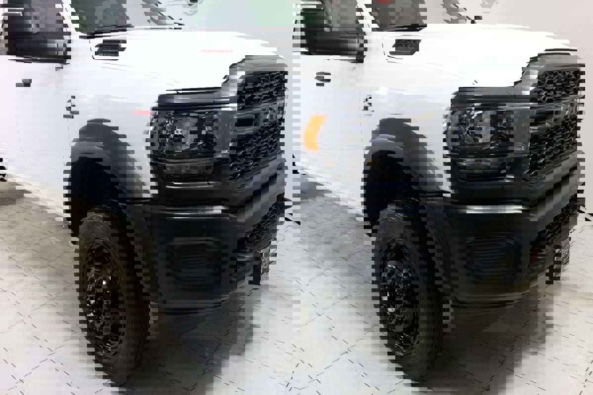 Used 2024 RAM 5500 Tradesman w/ Max Tow Package AWD/4WD image 37