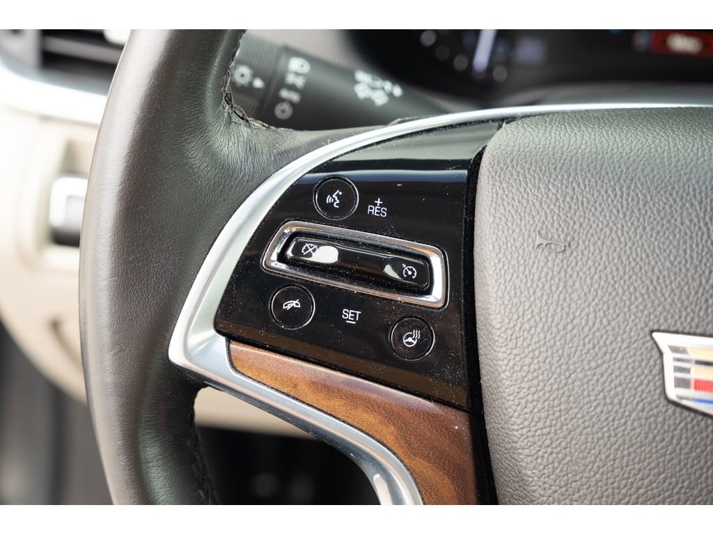 Used 2019 Cadillac XTS Luxury image 11