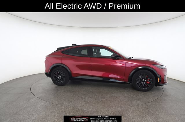 Used 2025 Ford Mustang Mach-E Premium w/ Sport Appearance Package AWD/4WD image 24