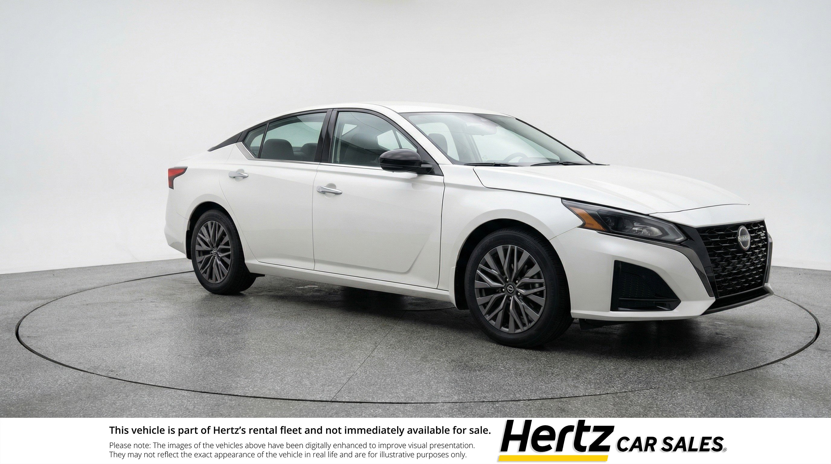 Used 2025 Nissan Altima 2.5 SV image 1