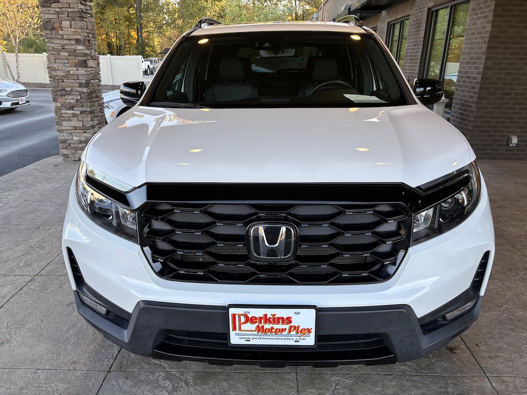 Used 2023 Honda Passport Elite image 3