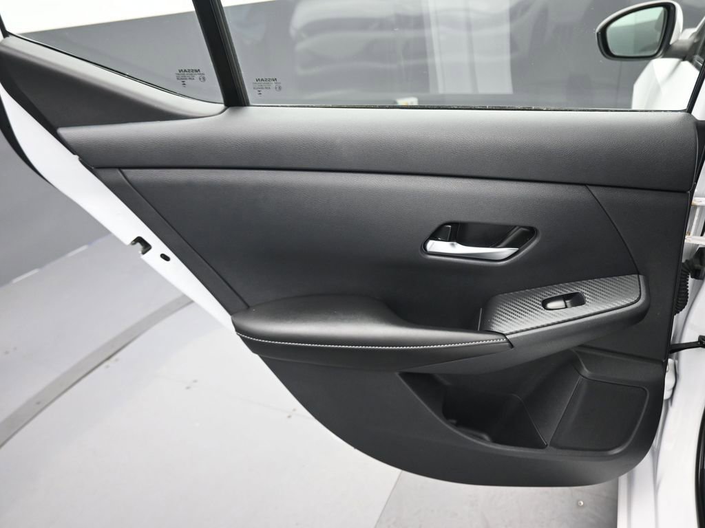 Used 2023 Nissan Sentra SV FWD image 28