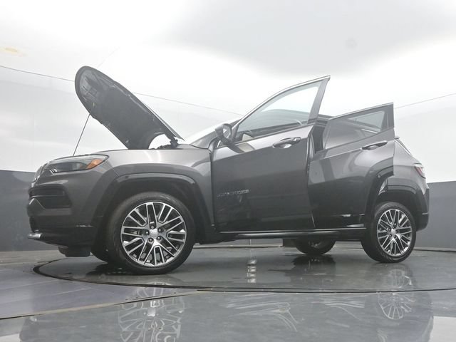 Used 2024 Jeep Compass Limited w/ Elite Group AWD/4WD image 55