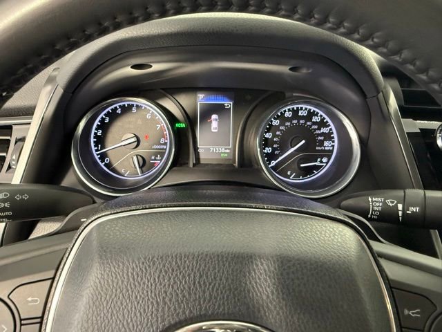 Used 2020 Toyota Camry SE w/ Convenience Package FWD image 19