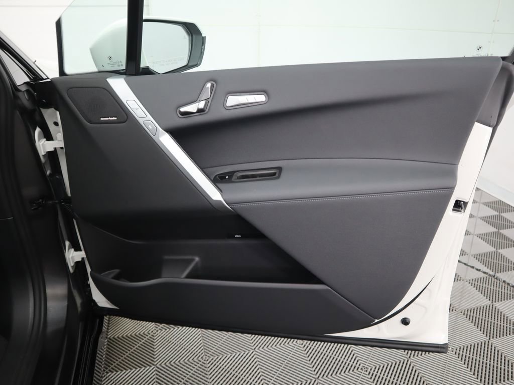 New 2026 BMW iX xDrive45 w/ M Sport Package image 26