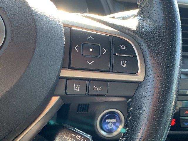 Used 2022 Lexus RX 450h F Sport w/ Cold Area Package (CT) AWD/4WD image 23