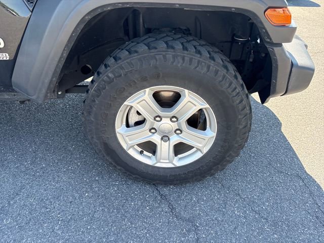 Used 2021 Jeep Wrangler Sport AWD/4WD image 9