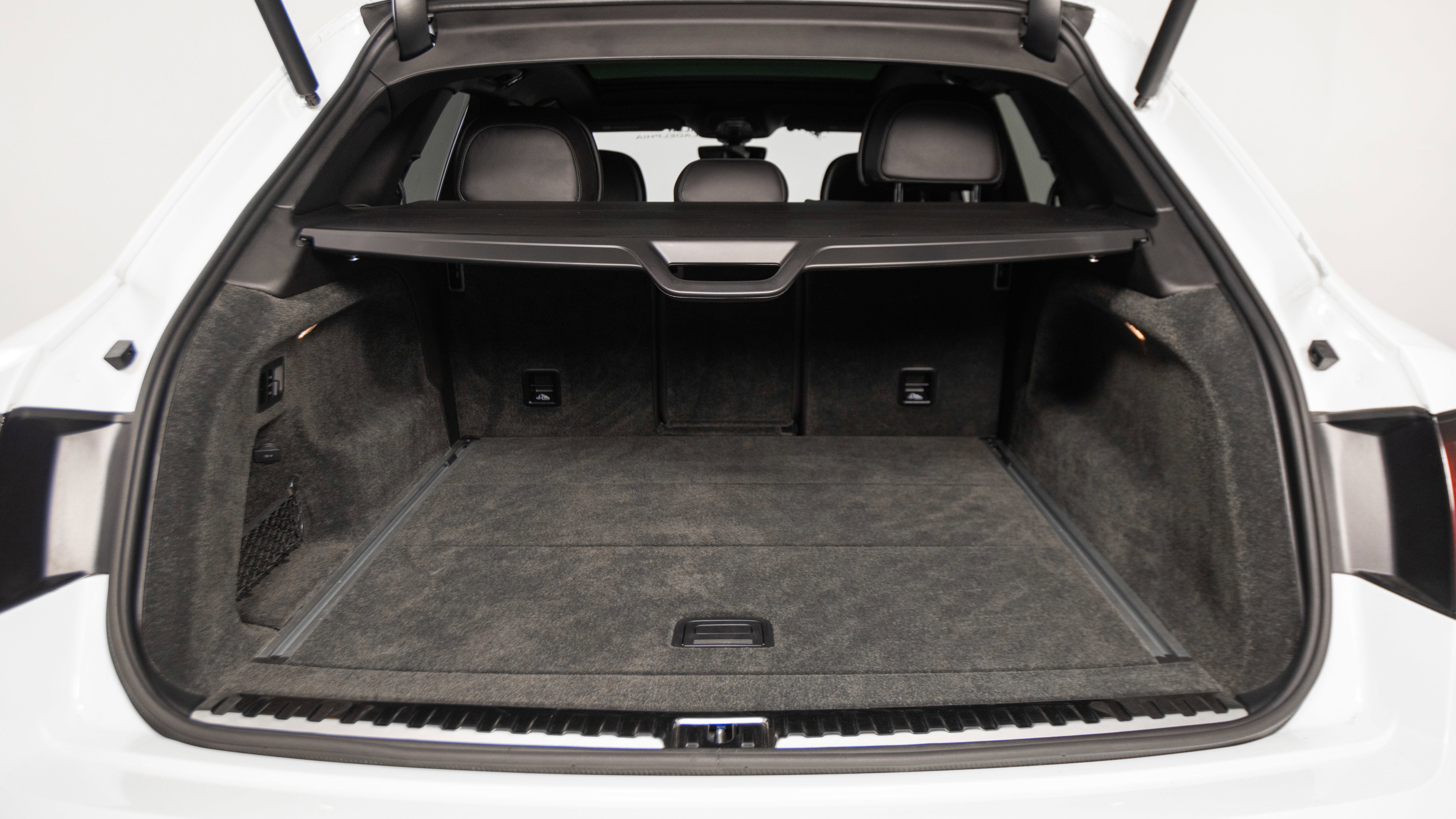 Used 2018 Bentley Bentayga image 55