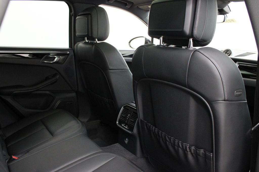 Used 2025 Porsche Macan S AWD/4WD image 27