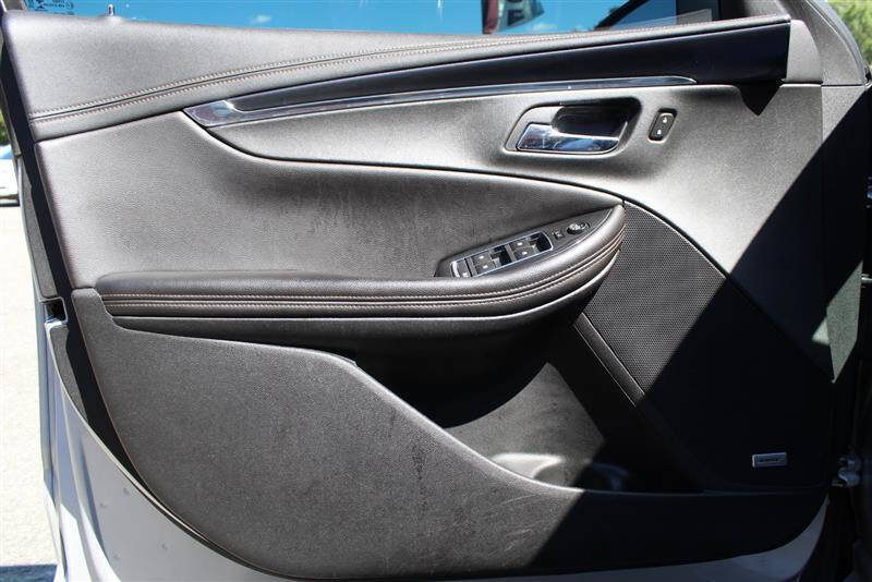 Used 2019 Chevrolet Impala Premier FWD image 11