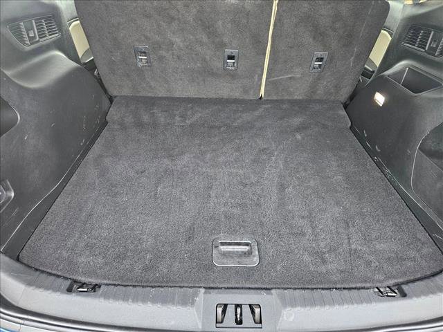 Used 2021 Ford Edge SE image 6