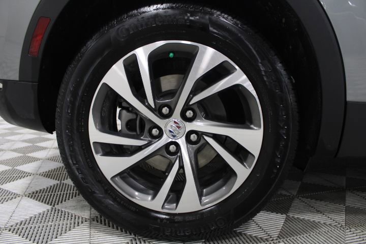 Used 2023 Buick Envision Essence image 45