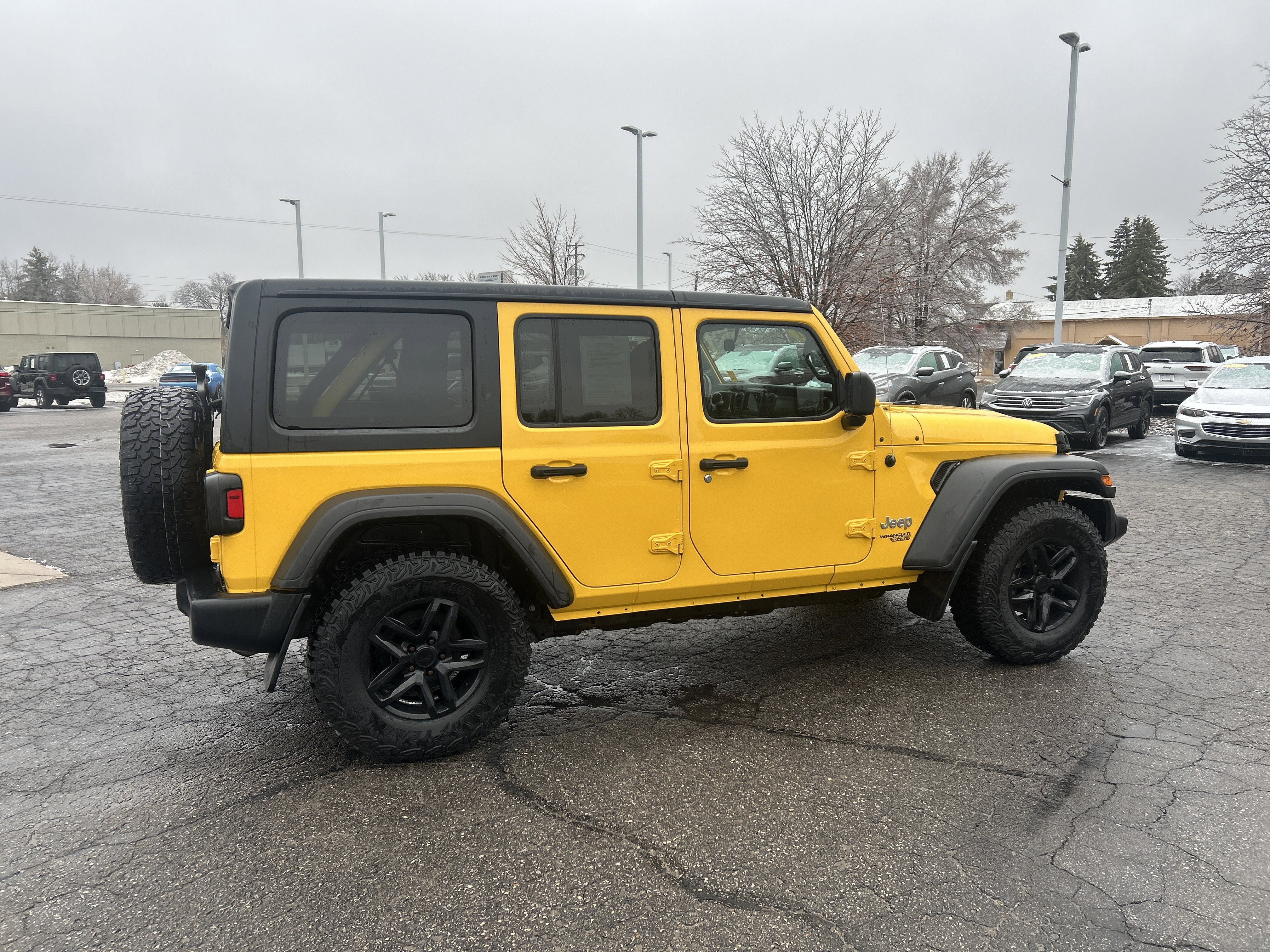 Used 2021 Jeep Wrangler Unlimited Sport w/ Dual Top Group image 3