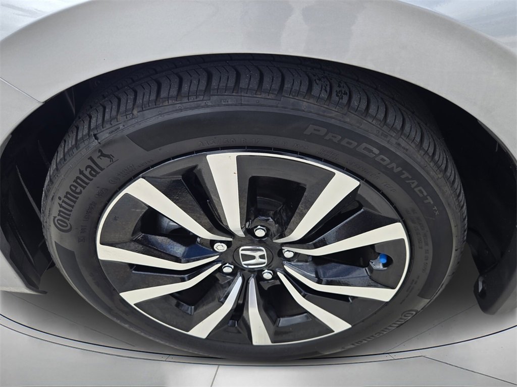 Used 2024 Honda Civic EX-L image 9