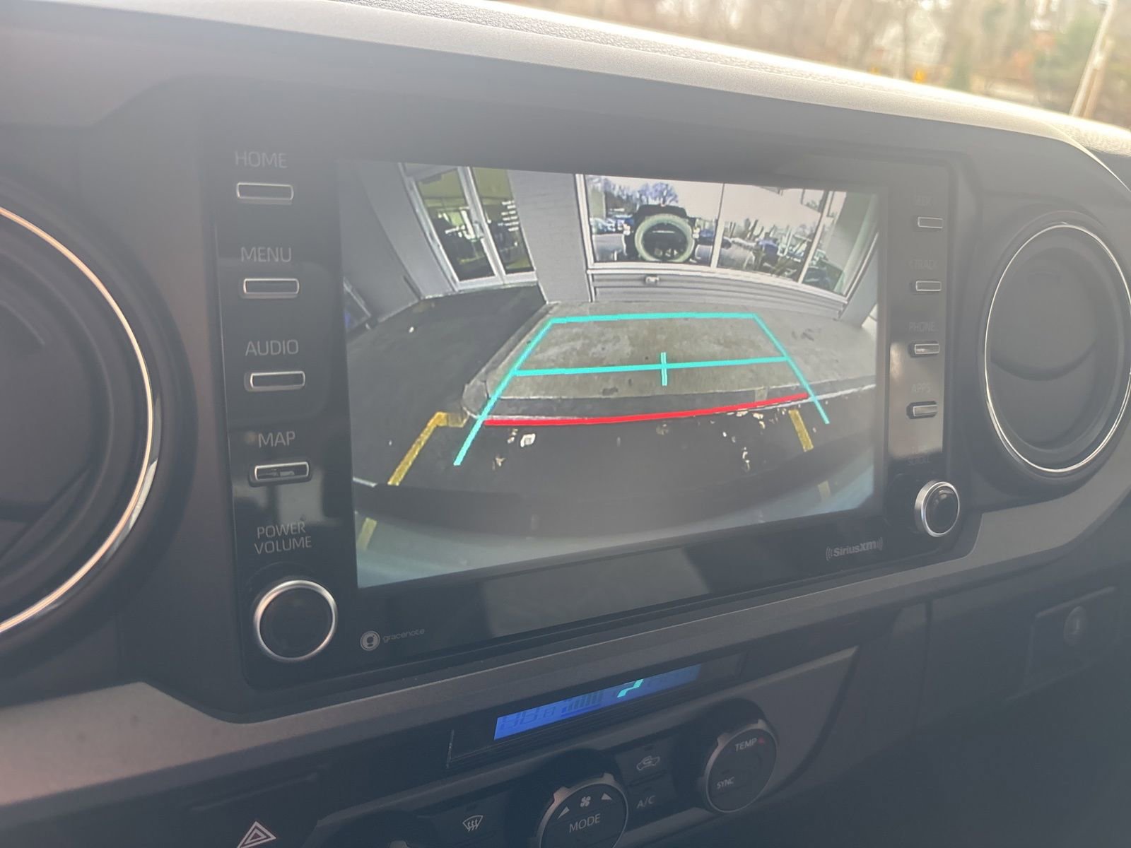 Used 2023 Toyota Tacoma TRD Sport w/ Technology Package image 17
