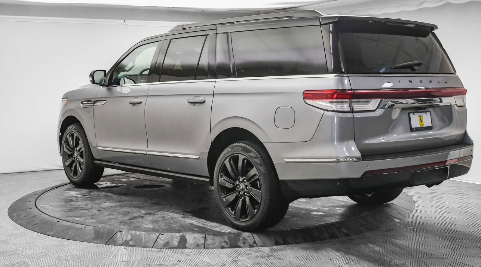 Used 2024 Lincoln Navigator L Black Label image 5