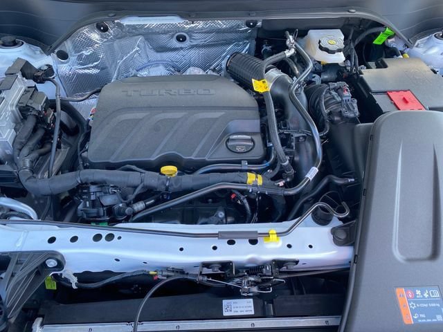 New 2026 Chevrolet Trax RS w/ Sunroof Package FWD image 14