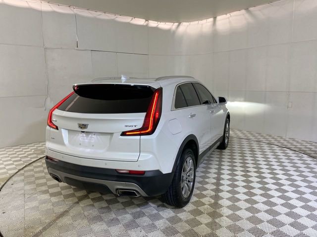 Used 2020 Cadillac XT4 Premium Luxury w/ Cold Weather Package image 17
