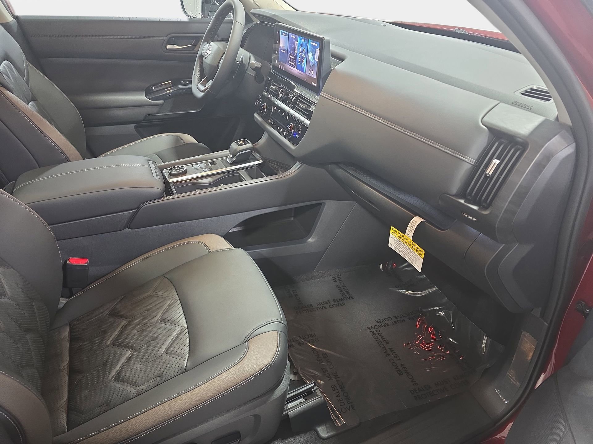 New 2026 Nissan Pathfinder Platinum image 10